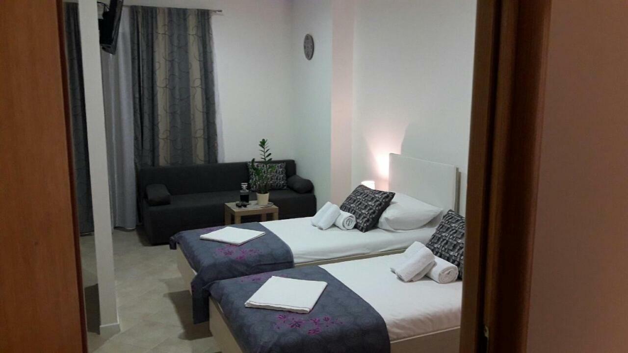 Apartment Smodlaka Dugopolje Extérieur photo